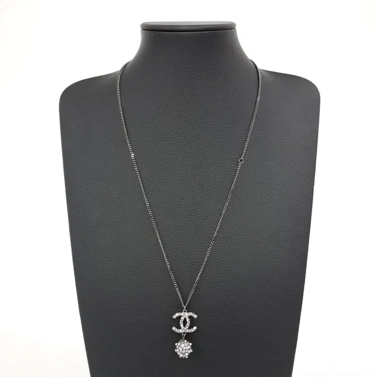 Chanel Necklace-Hover-Image