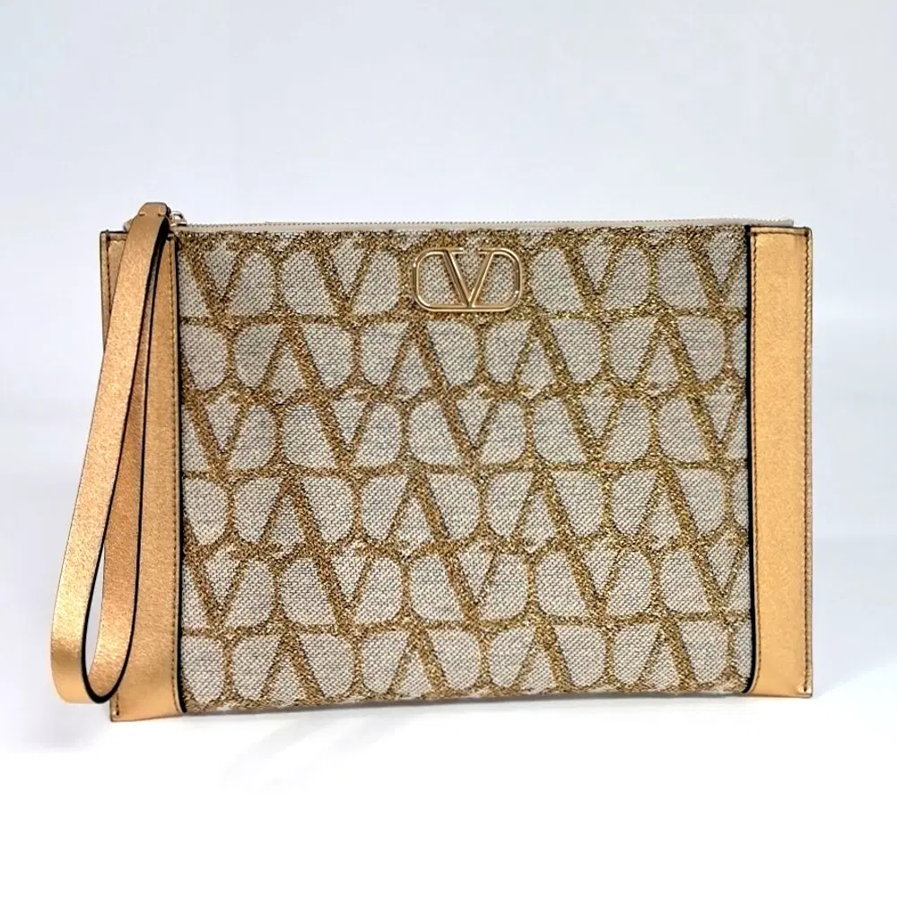 Valentino Clutch
