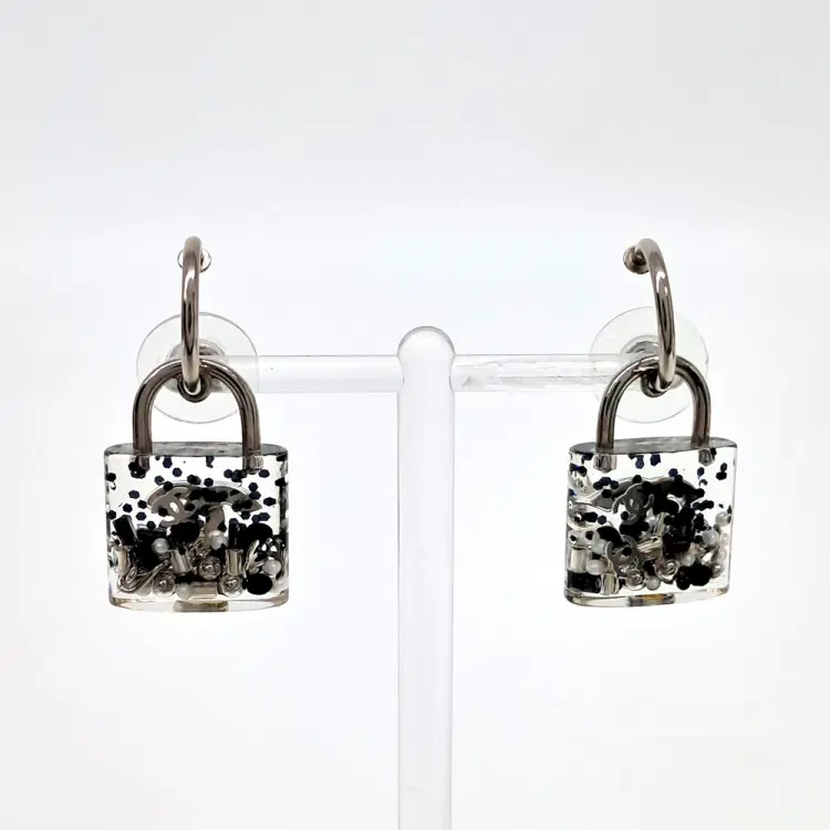Chanel Earrings-Hover-Image