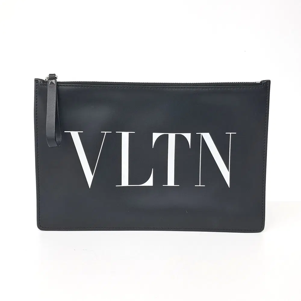 Valentino Clutch