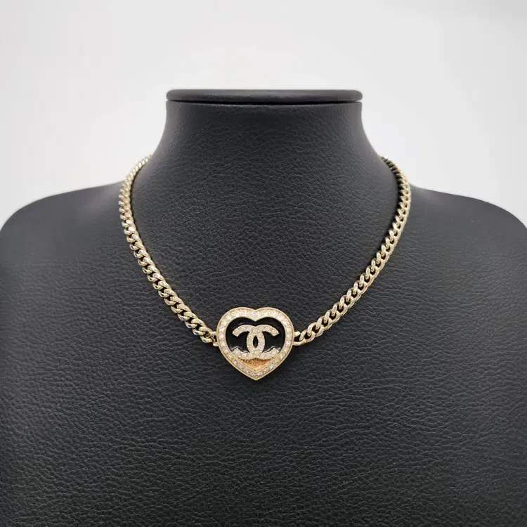 Chanel Heart Choker Necklace-Hover-Image