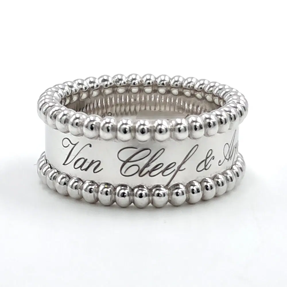 Van Cleef & Arpels Perlee Ring