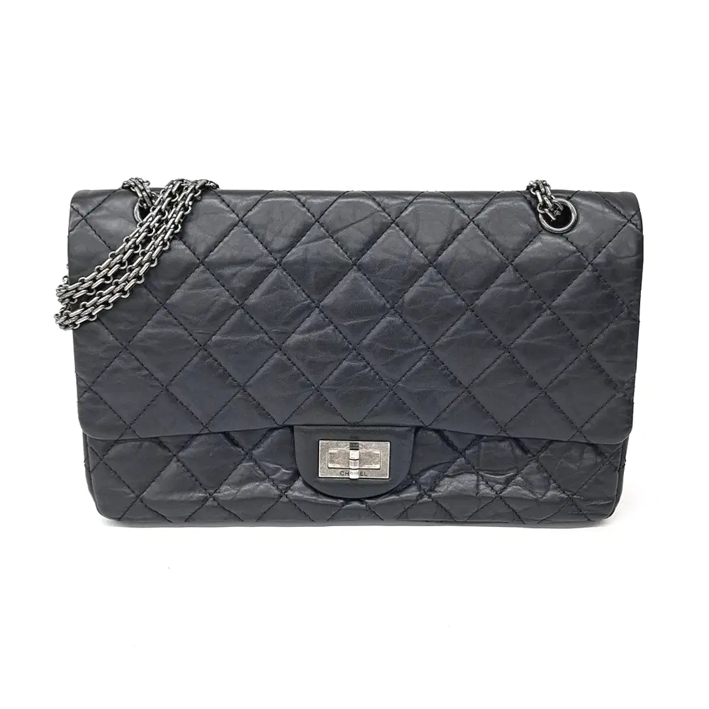 Chanel Vintage 2.55 Bag 32