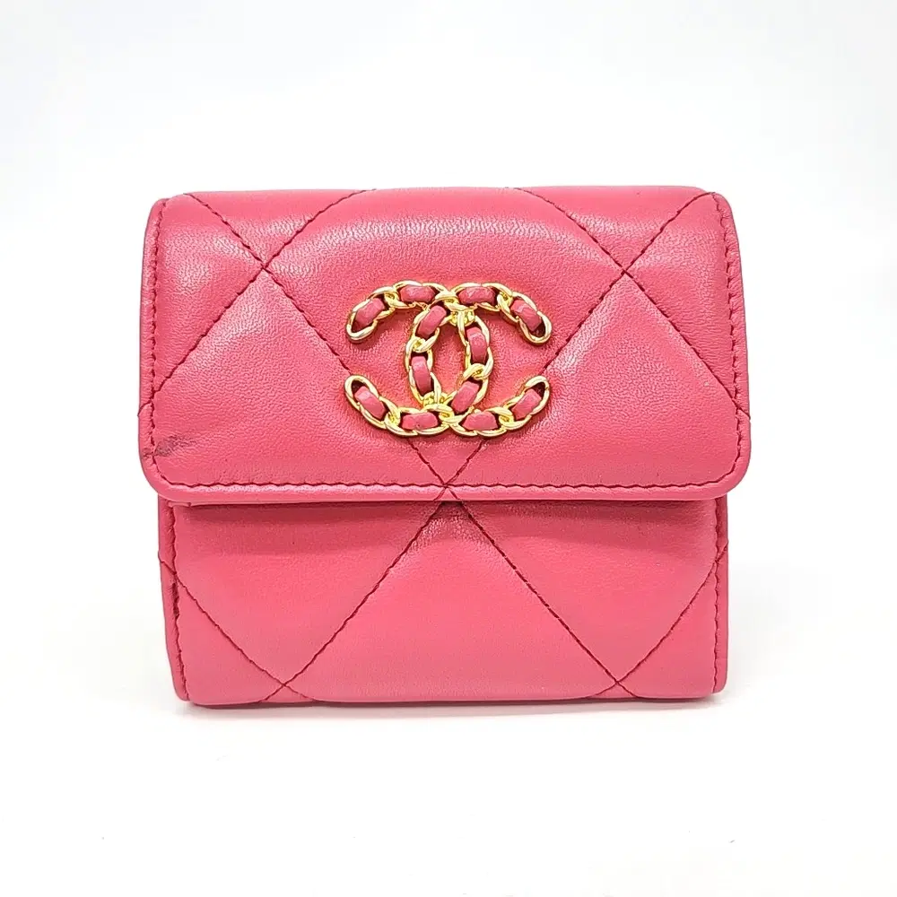 Chanel 19 Flap Wallet
