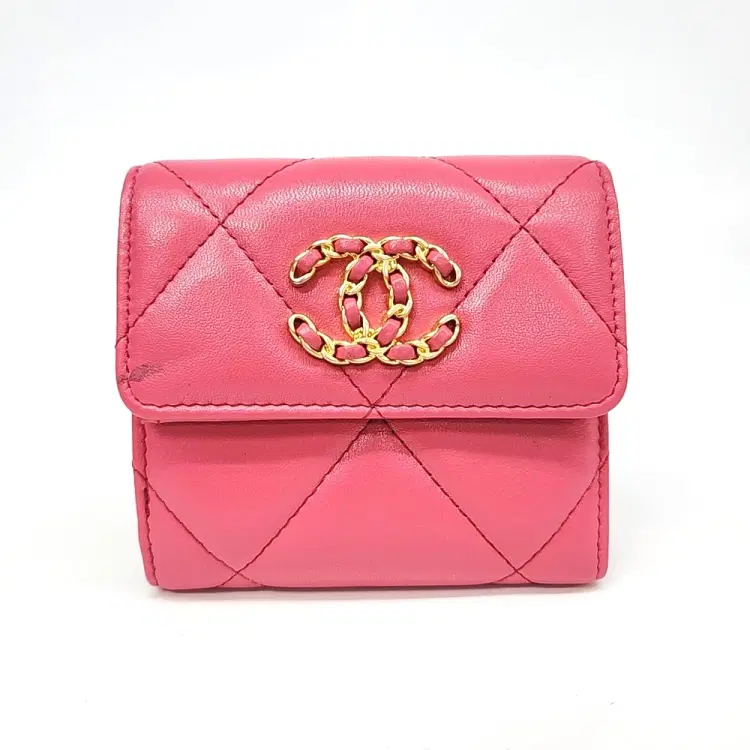 Chanel 19 Flap Wallet-Hover-Image