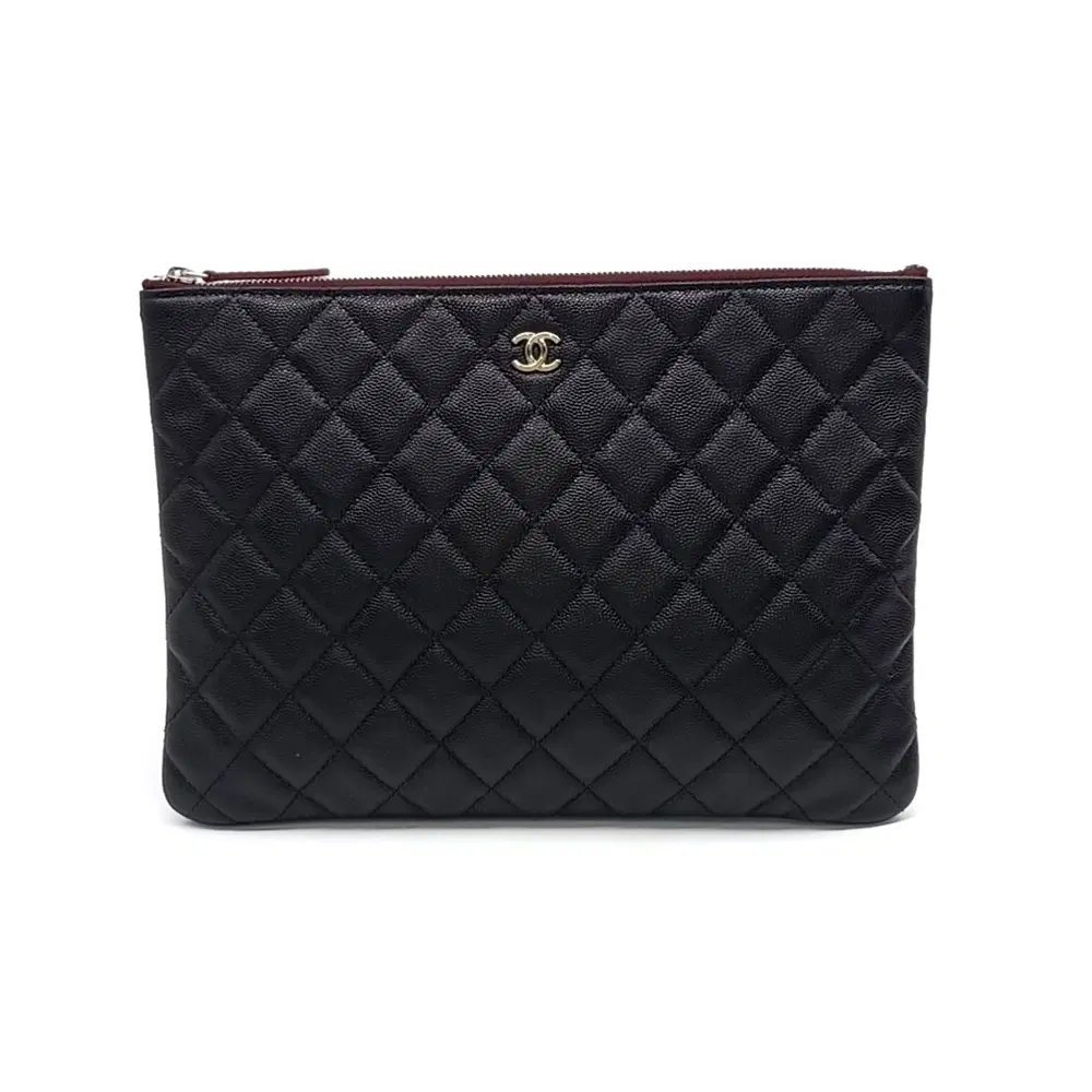 Chanel Caviar Clutch New Medium A82545