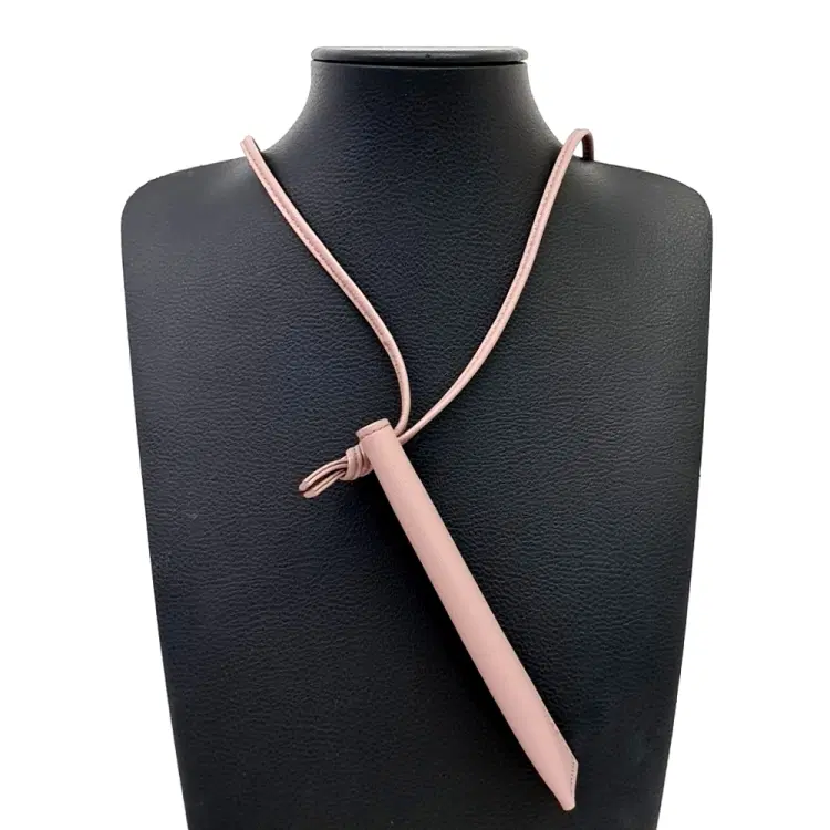 Bottega Veneta Pen Holder& Necklace-Hover-Image
