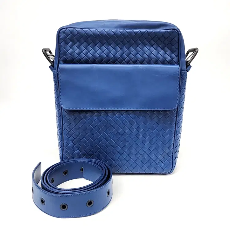Bottega Veneta Shoulder Bag-Hover-Image