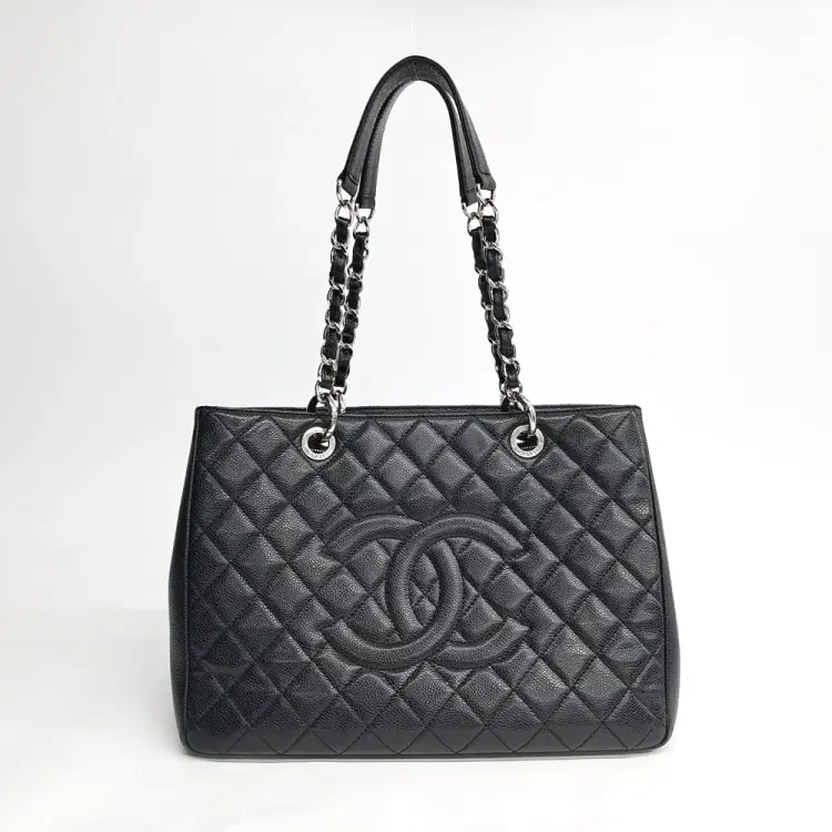 Chanel Caviar Grand Shopping-Hover-Image