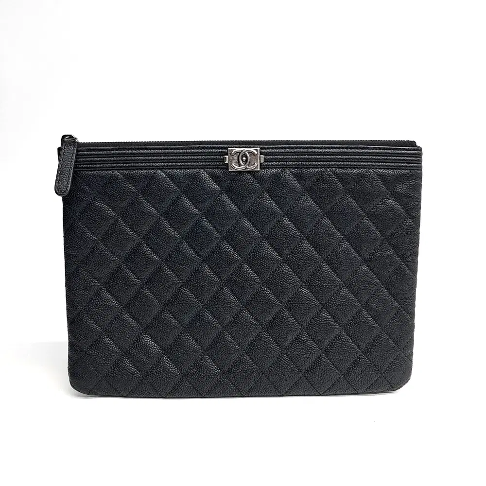 Chanel Caviar Boy Clutch New Medium