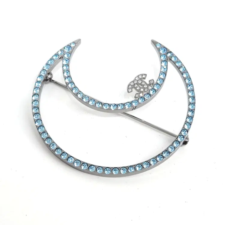 Chanel Brooch-Hover-Image