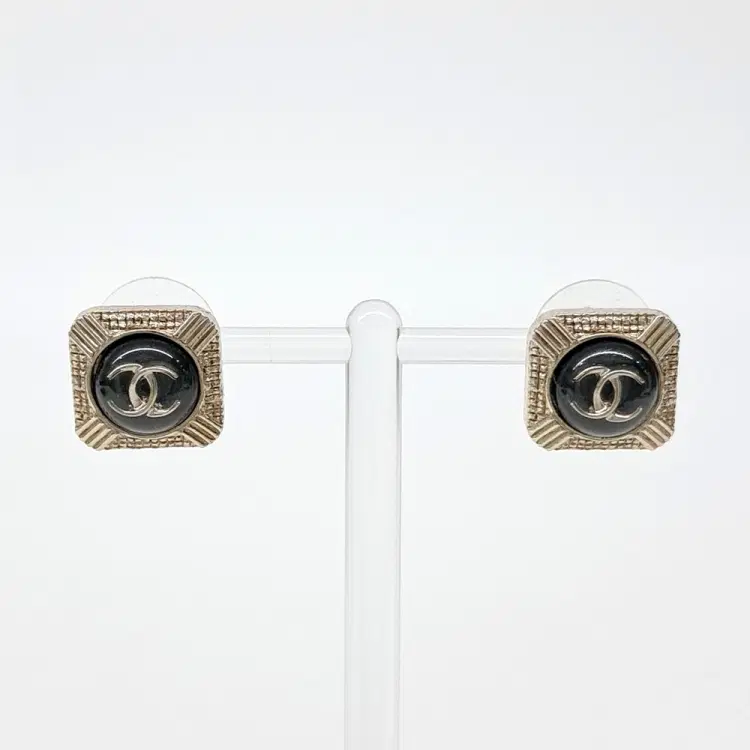 Chanel Earrings-Hover-Image