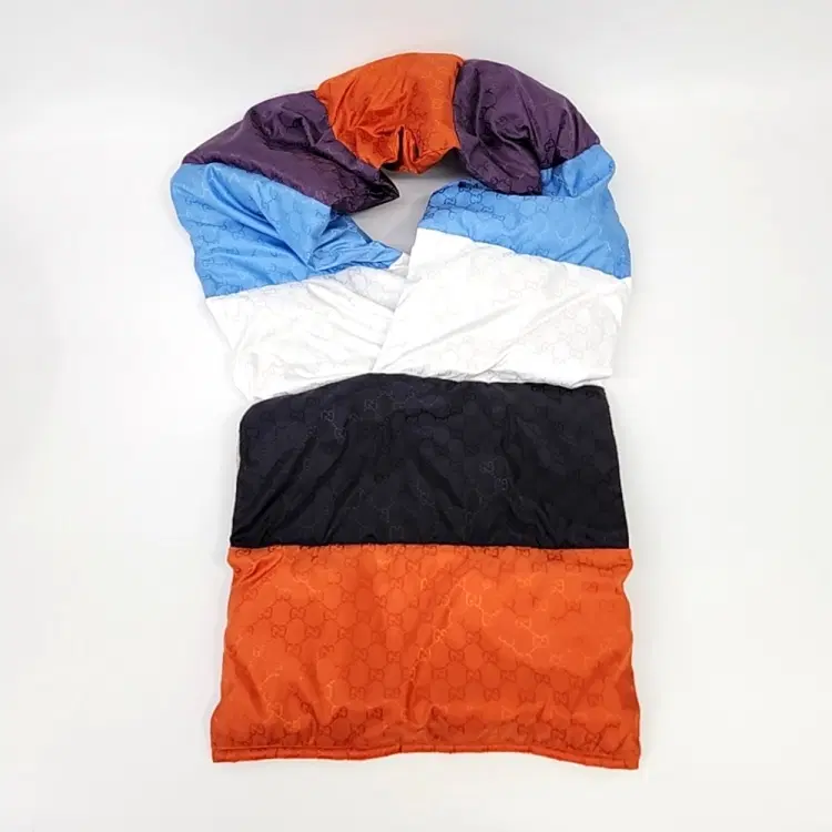 Gucci Padded Scarf (721324)-Hover-Image
