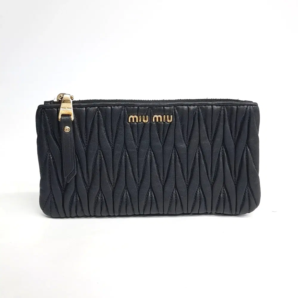 Miu Miu Matelasse Pouch