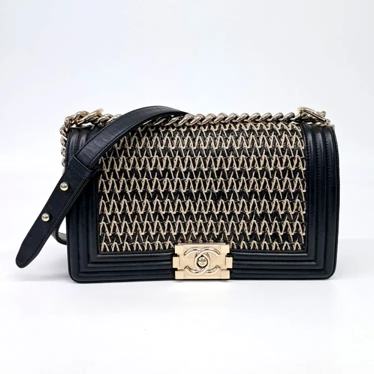 Chanel Boy Bag Medium-Hover-Image