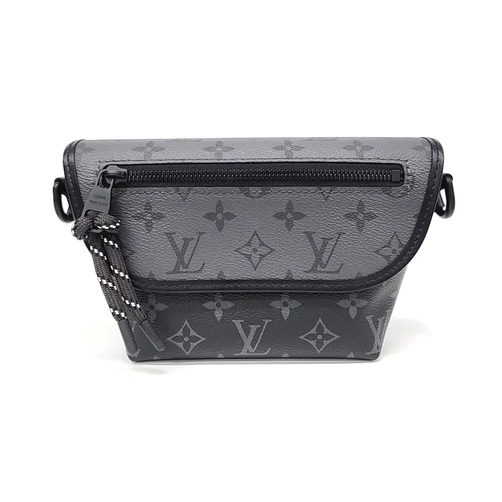 Louis Vuitton Wearable Wallet Crossbody Bag M12806