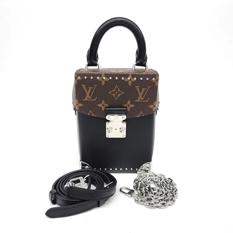 Louis Vuitton Camera Box M12362-Hover-Image