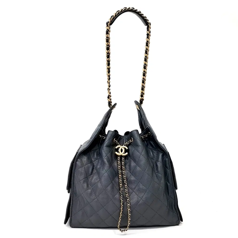 Chanel Caviar 25 Bag Medium