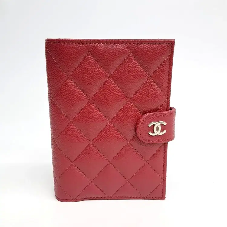 Chanel Caviar Passport Wallet-Hover-Image