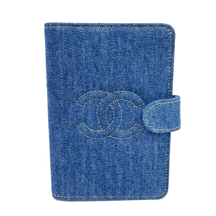 Chanel Passport Wallet-Hover-Image