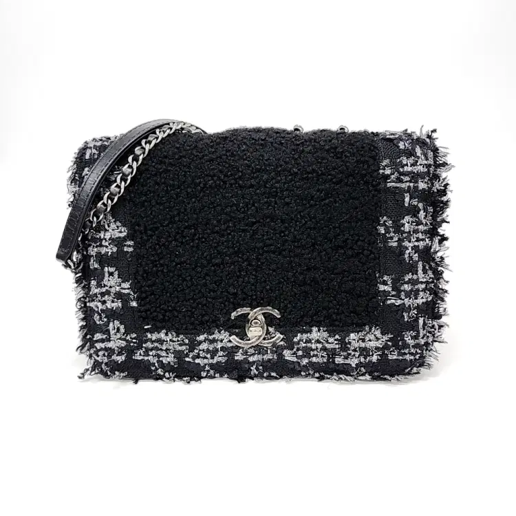 Chanel Tweed Shoulder Bag A57211-Hover-Image