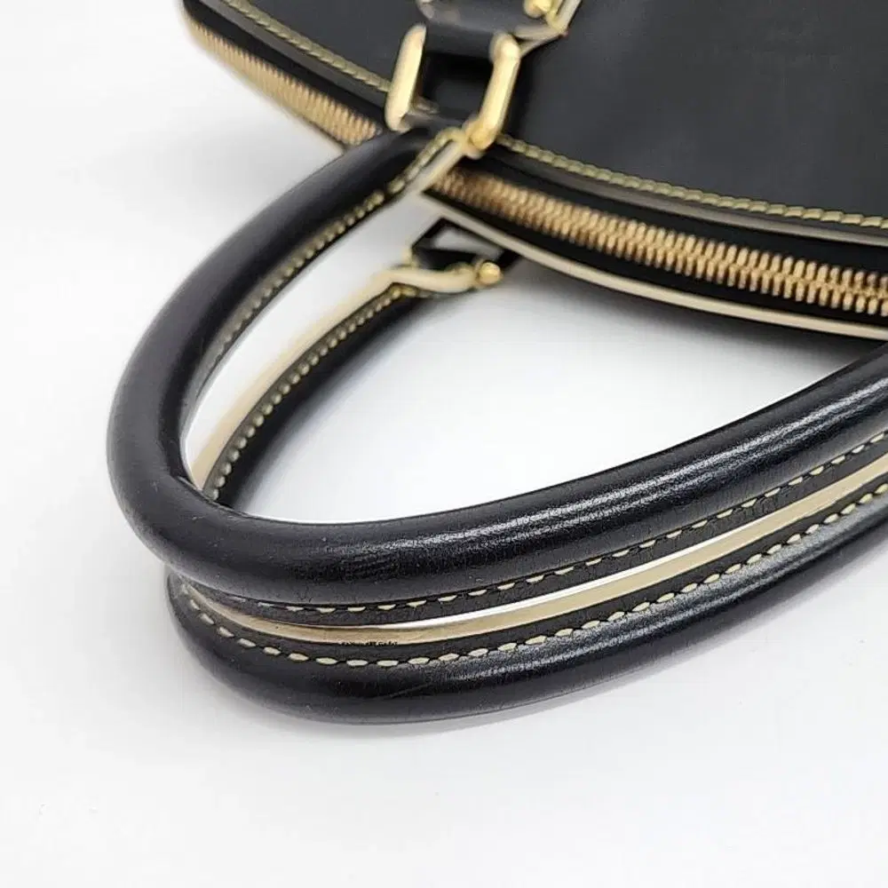 main-slider-image-1