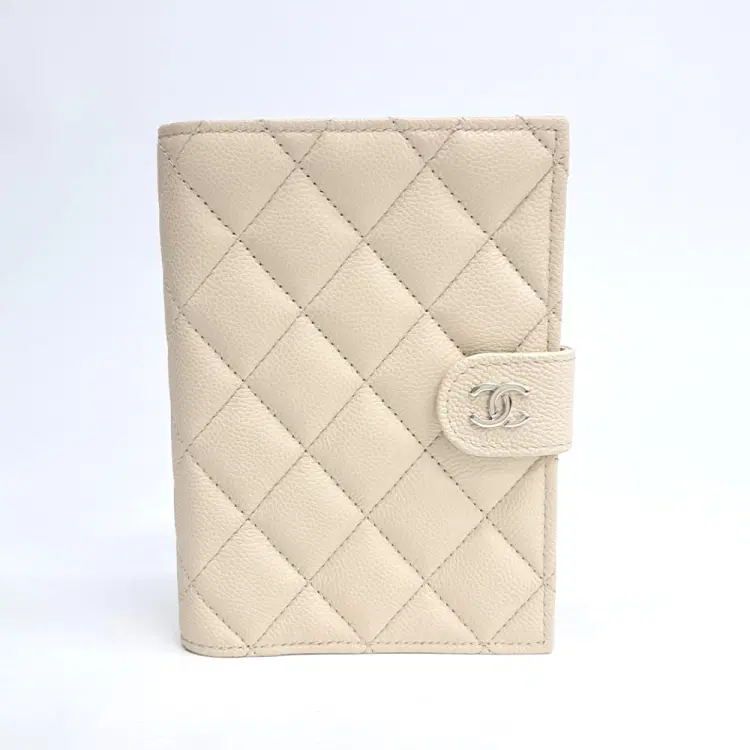 Chanel Caviar Passport Wallet Ap3791-Hover-Image