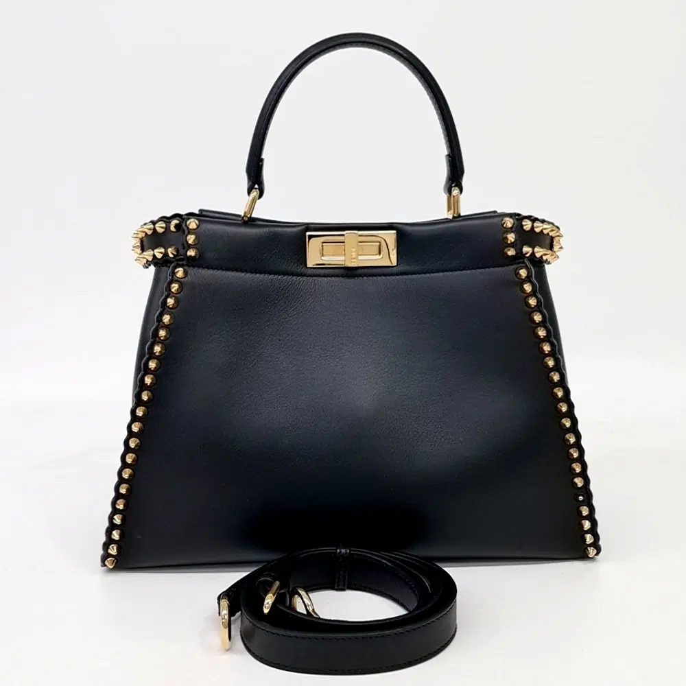Fendi Rockstud Peekaboo Regular (8Bn290)