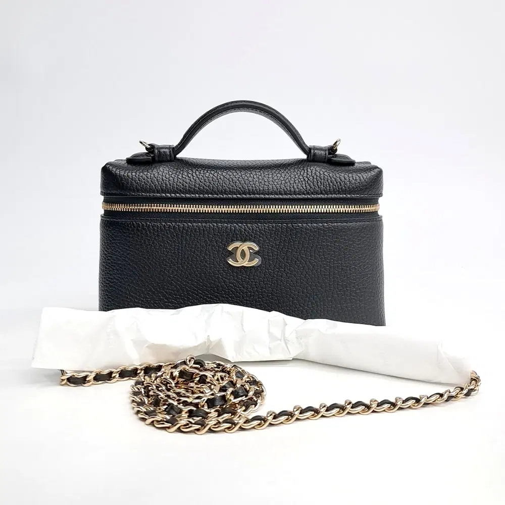 Chanel Chain Cosmetic Case