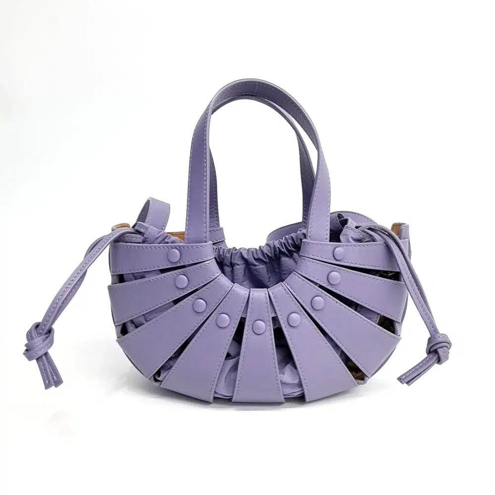 Bottega Veneta The Shell Tote And Crossbody Bag