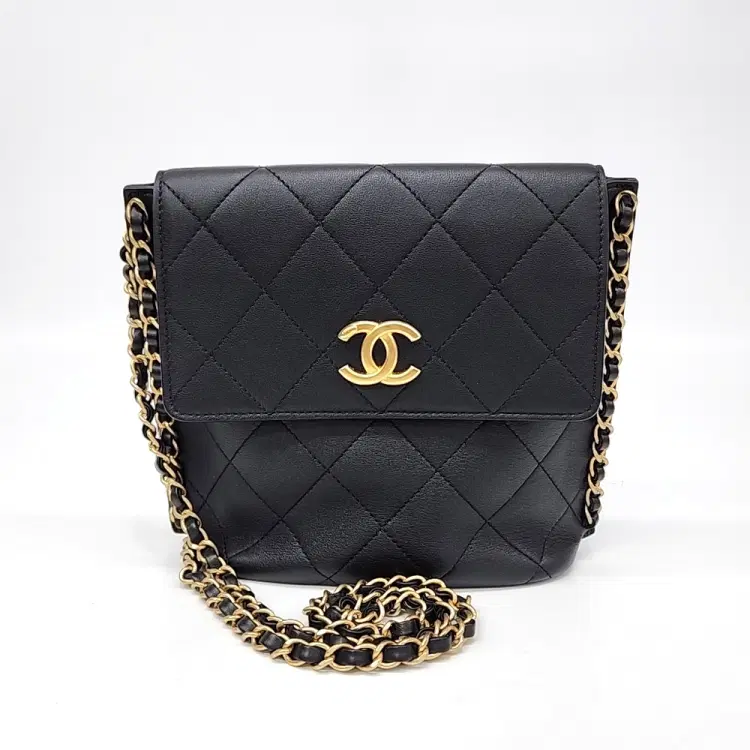 Chanel Chain Shoulder Bag-Hover-Image