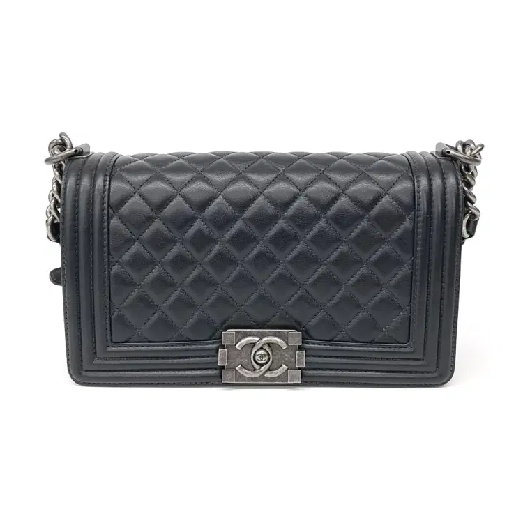 Chanel Boy Bag Medium-Hover-Image
