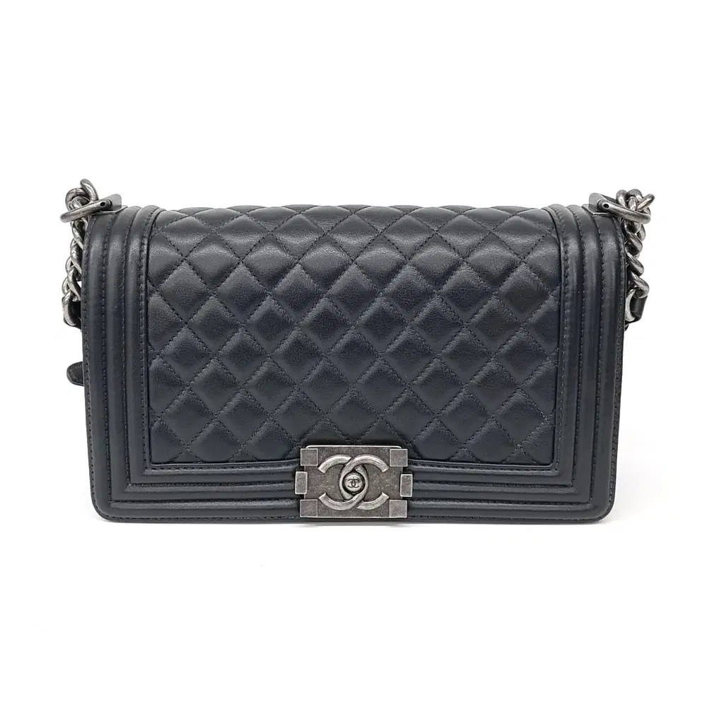 Chanel Boy Bag Medium
