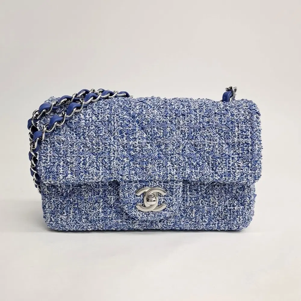 Chanel Tweed Classic New Mini Crossbody Bag A69900