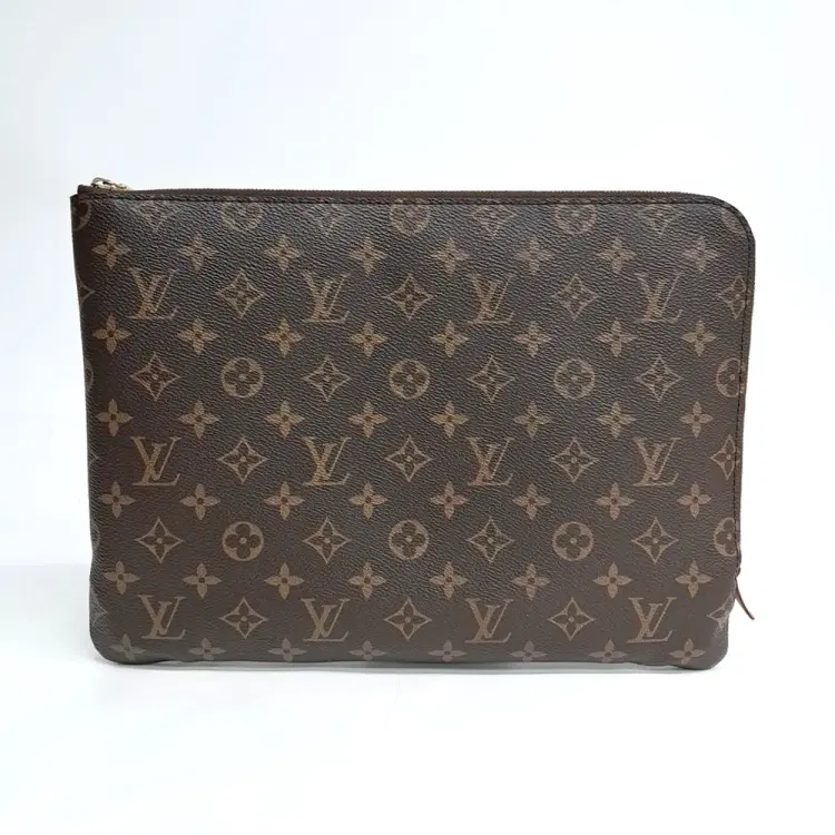 Louis Vuitton Monogram Etui Voyage Mm-Hover-Image
