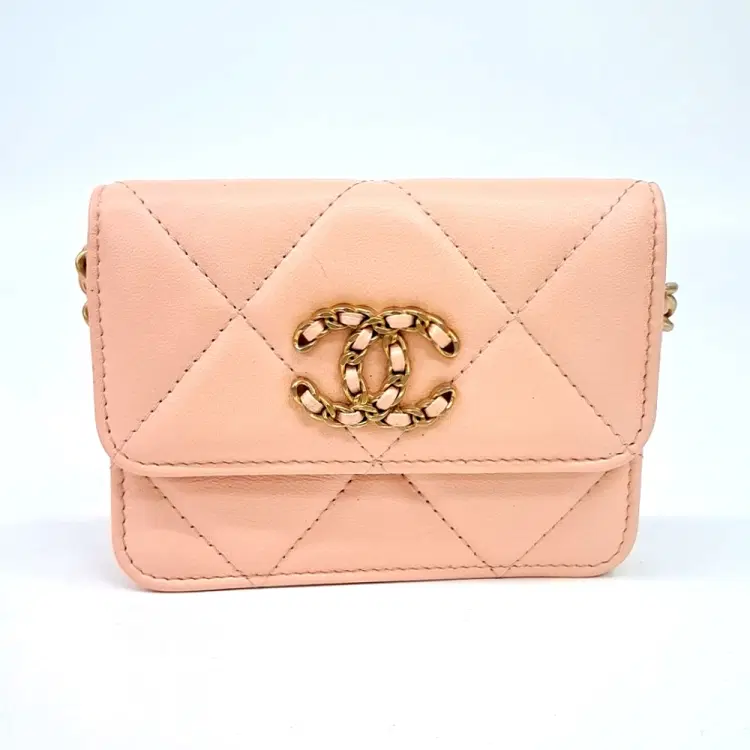 Chanel 19 Chain Card Wallet-Hover-Image