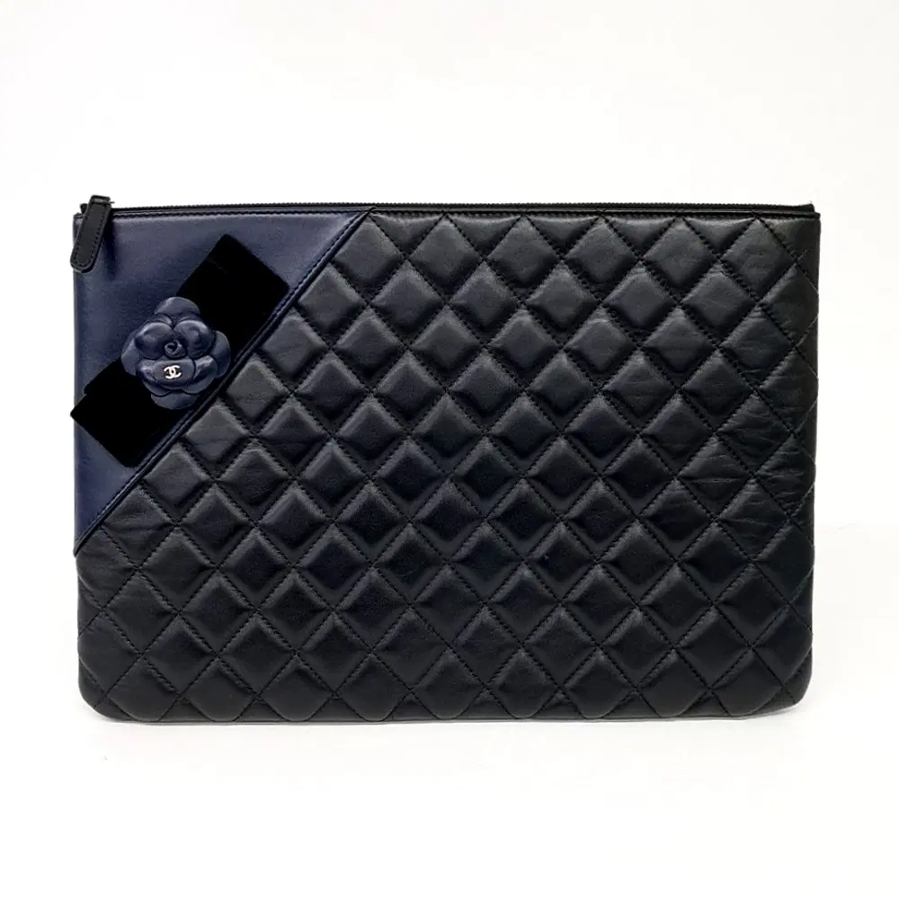 Chanel Camellia Clutch Large A82700