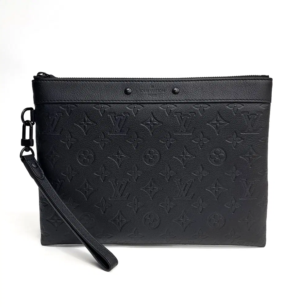 Louis Vuitton Shadow Pochette To Go M81570