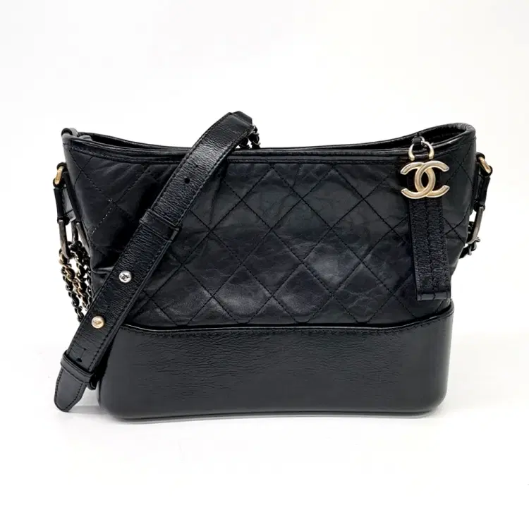 Chanel Gabrielle Hobo Bag New Medium As1521-Hover-Image