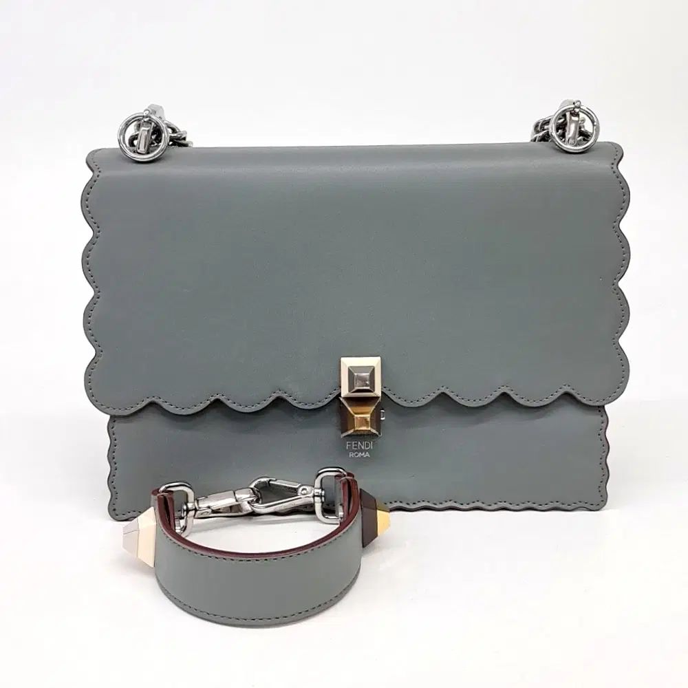 Fendi Kan I Bag (8Bt283)