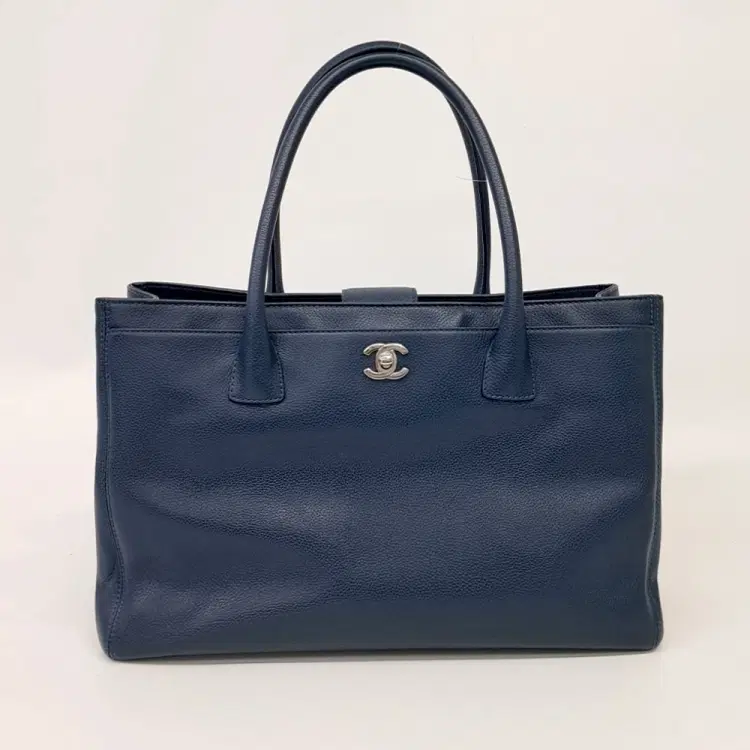 Chanel Grand Shopping Tote (Gst)-Hover-Image