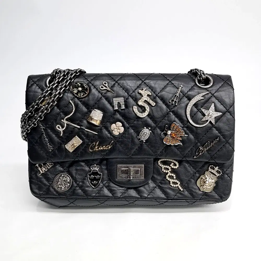 Chanel Charm Vintage 2.55 Bag 24