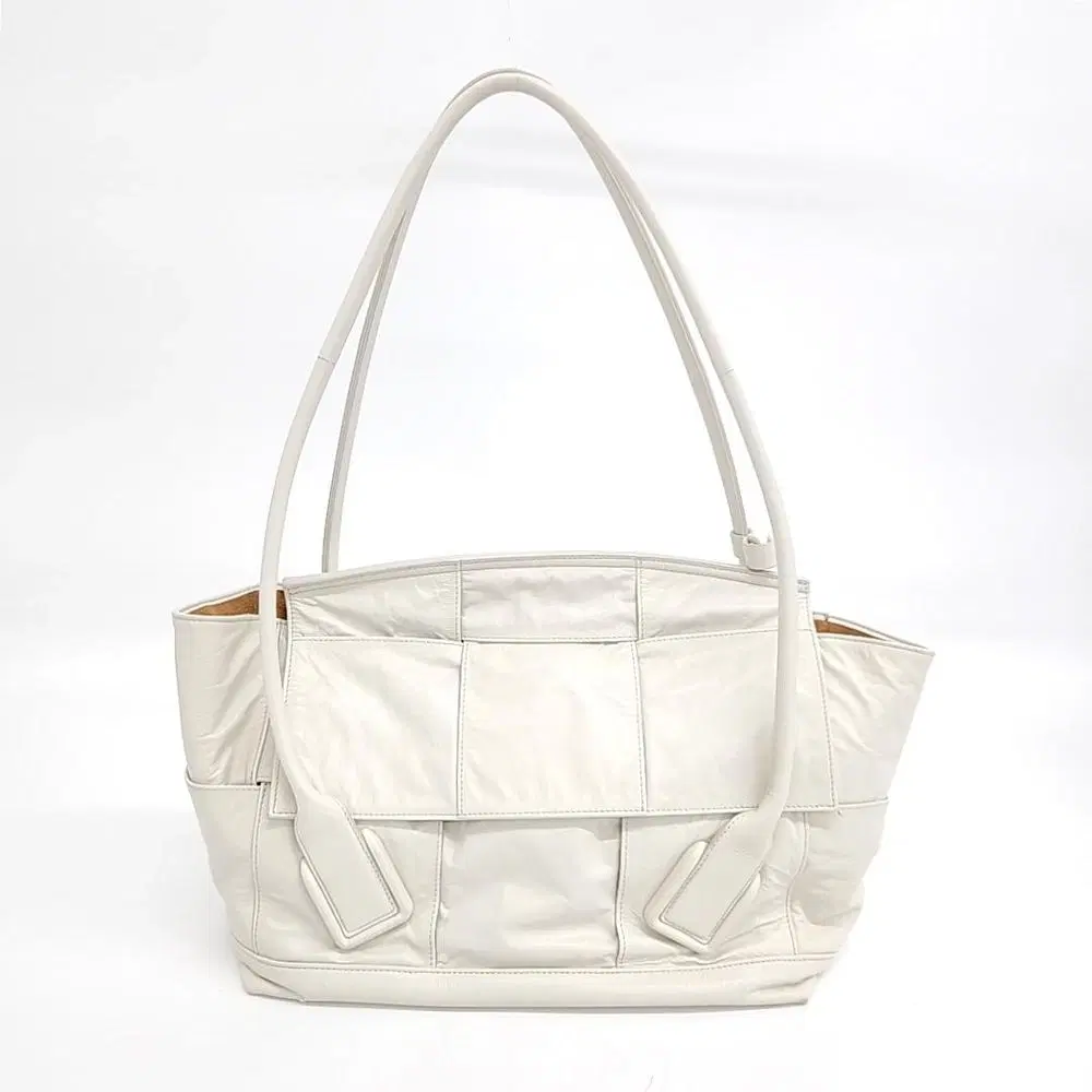 Bottega Veneta Arco Medium