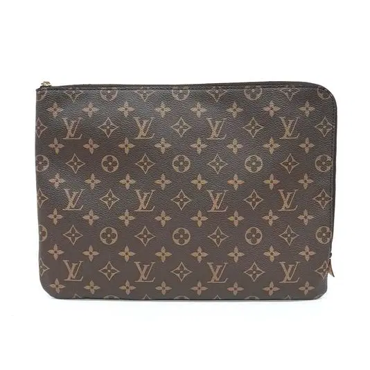 Louis Vuitton Étui Voyage MM M44499