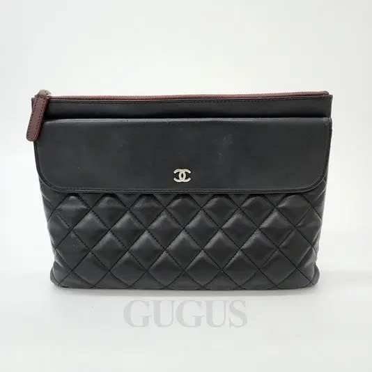 Chanel Clutch-Hover-Image