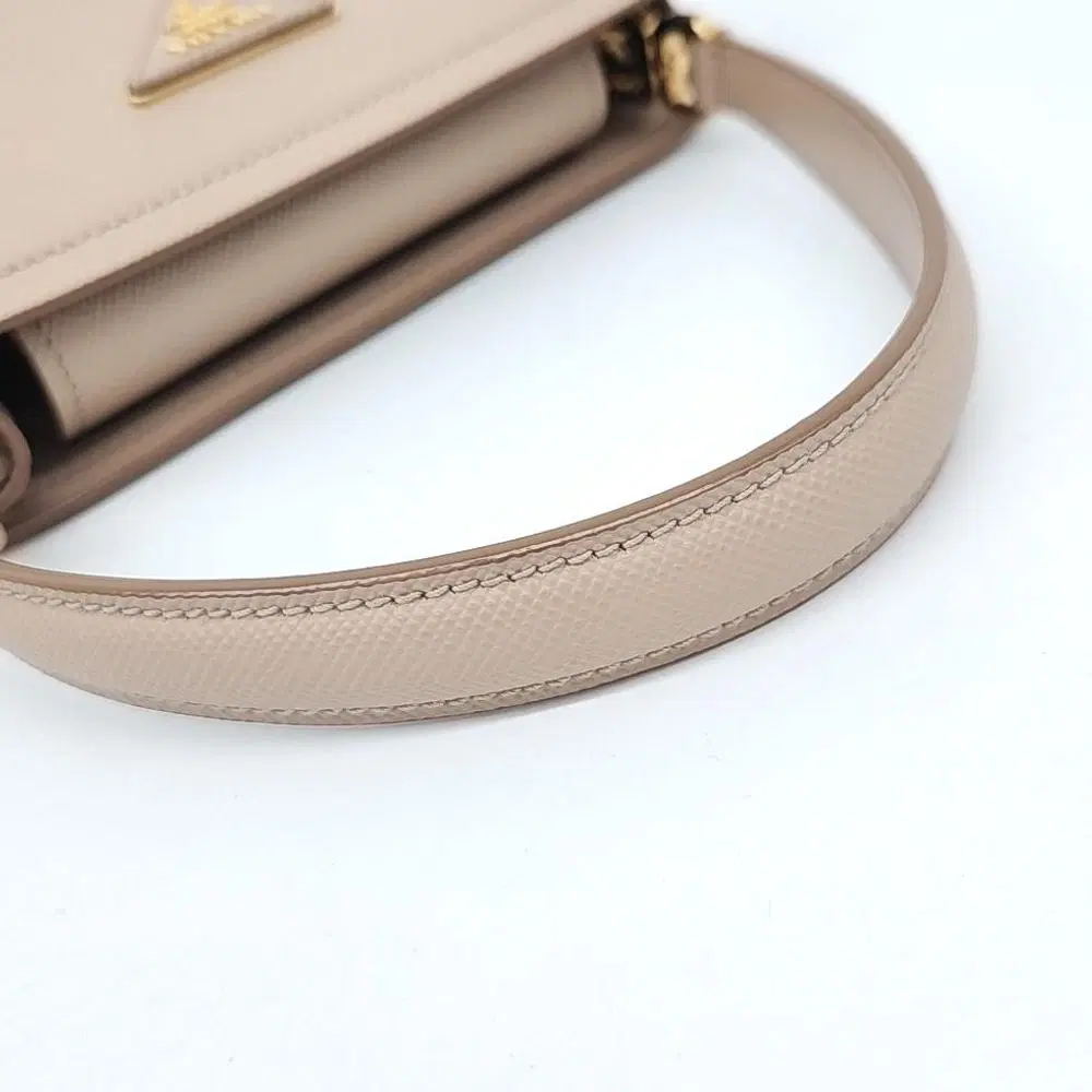 main-slider-image-1