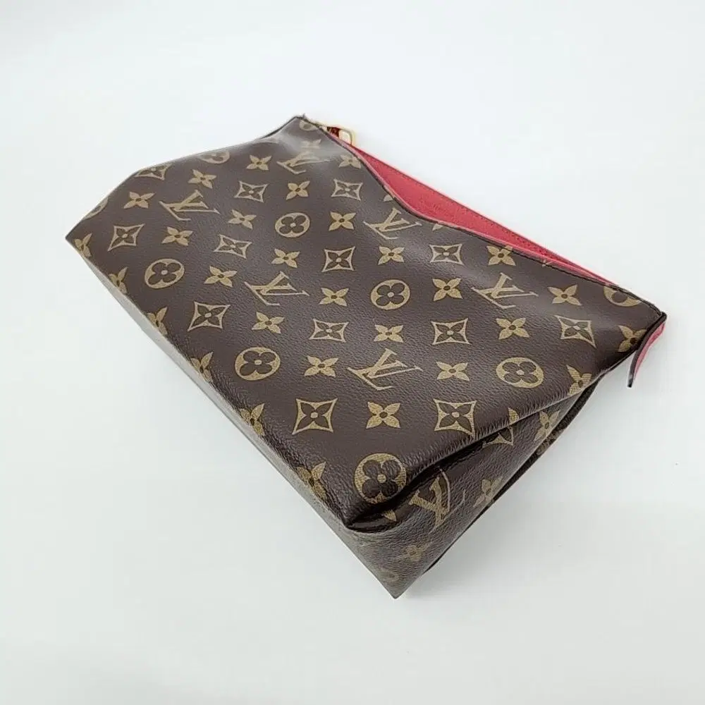 Louis Vuitton Monogram Pallas Beauty Case