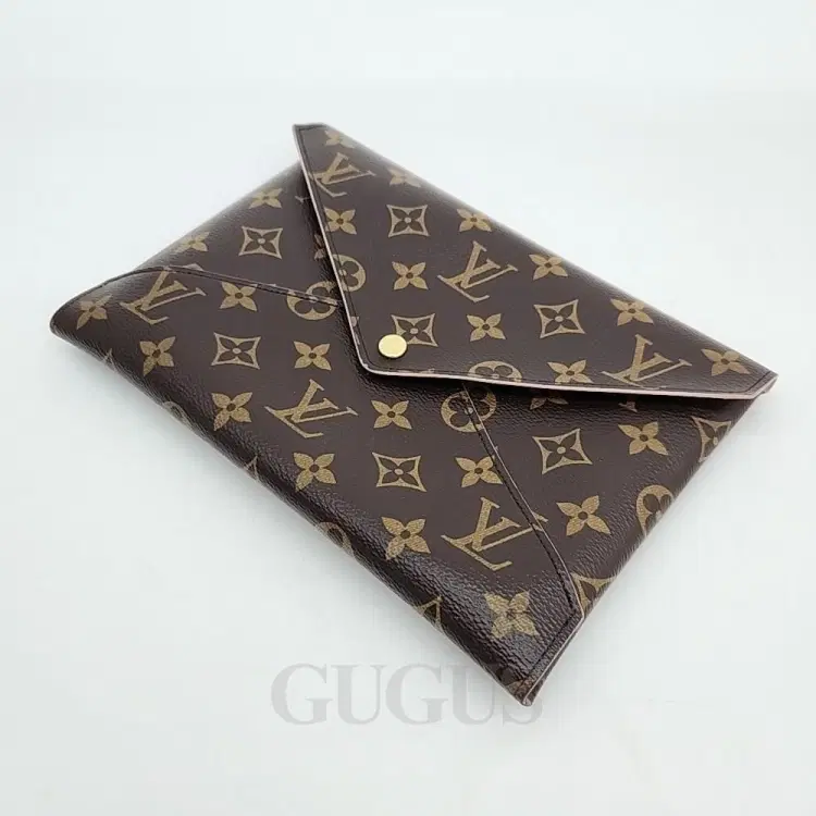 Louis Vuitton Monogram Kirigami Clutch-Hover-Image