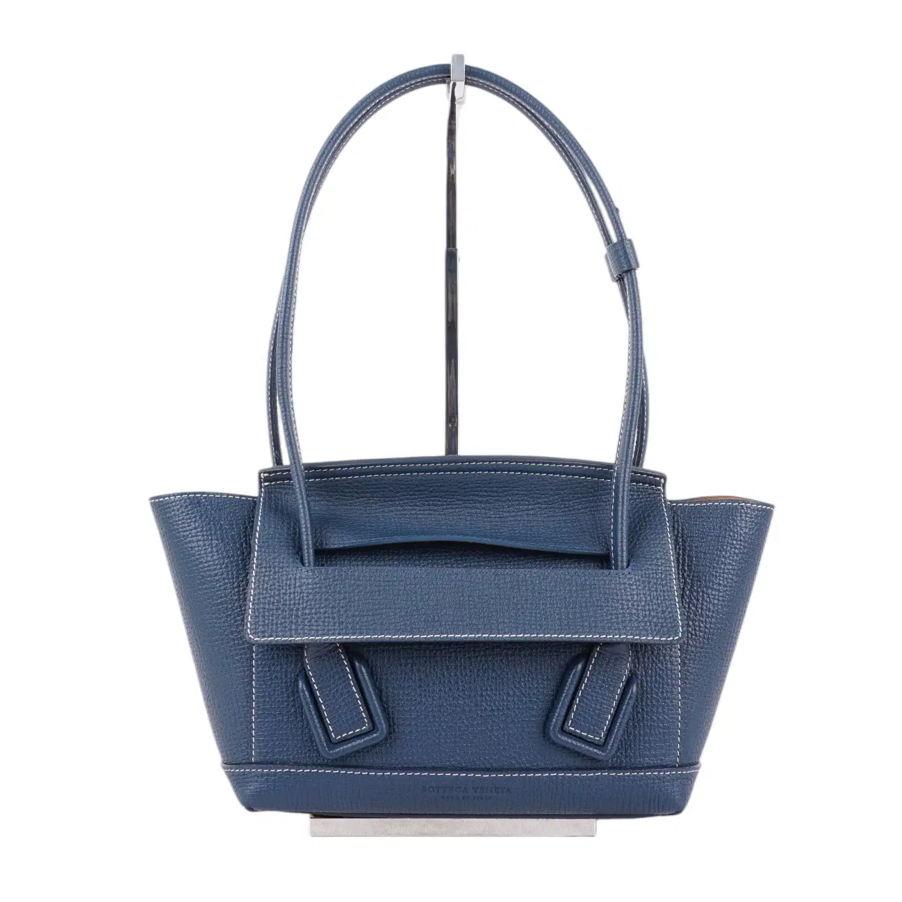 Bottega Veneta Leather Arco 48 Top handle Tote