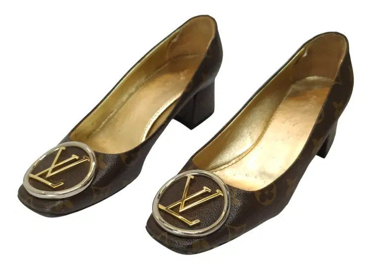 Size 37 - Louis Vuitton Monogram Madeleine Pumps-Hover-Image